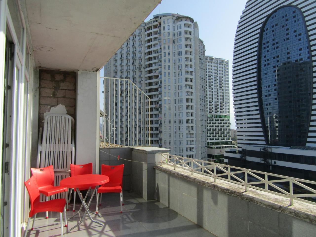 Apartment Miracle Batumi Exteriör bild