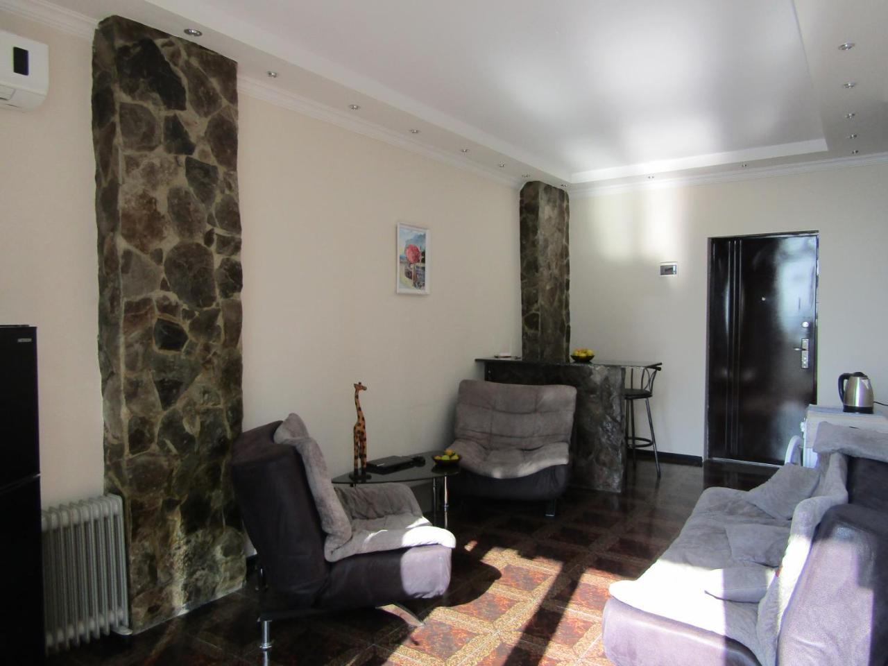 Apartment Miracle Batumi Exteriör bild